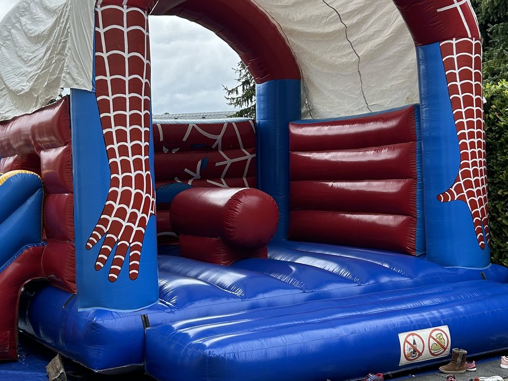 Petit Spiderman à louer – Animakids Luxembourg (photo 2)