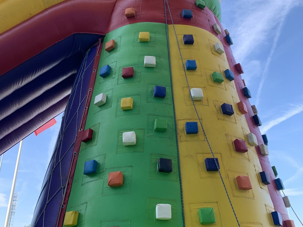 Toboggan Géant à louer – Animakids Luxembourg (photo 3)